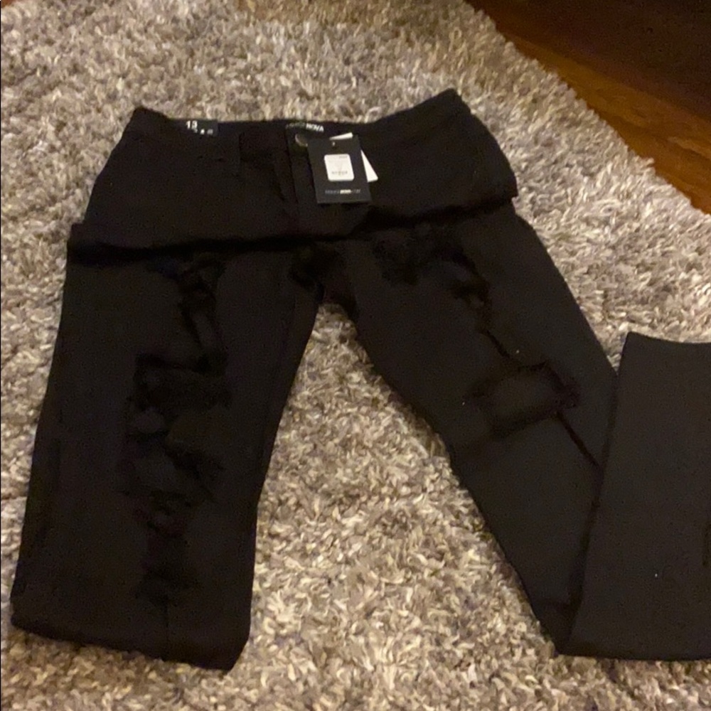 Black Distressed Jeans